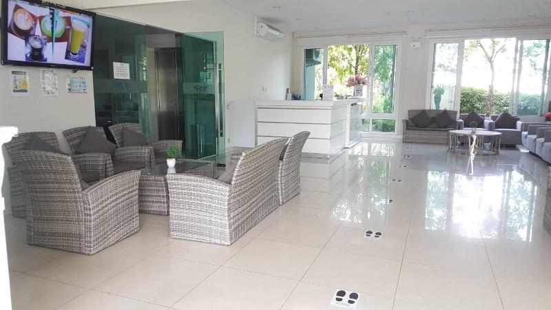 Harmony Resort Hotel - Lobi