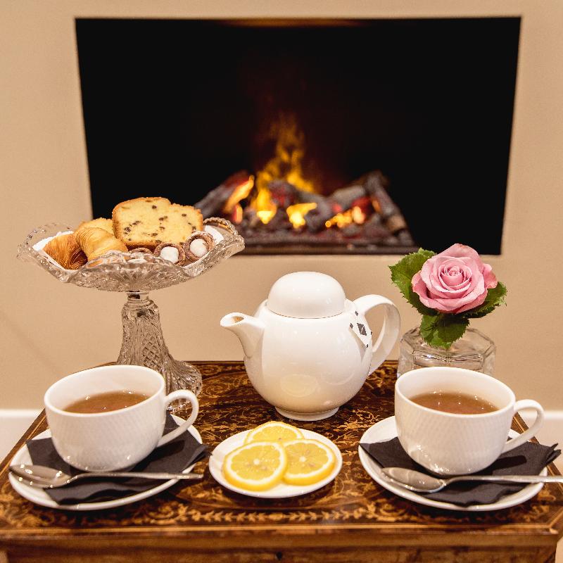 Caruso Place - Luxury Rooms & Suites - Bar