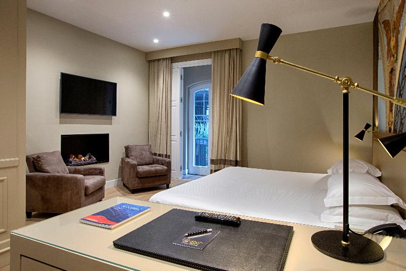 Caruso Place - Luxury Rooms & Suites - Oda