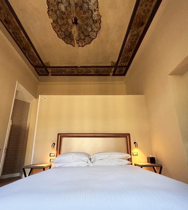 Caruso Place - Luxury Rooms & Suites - Oda