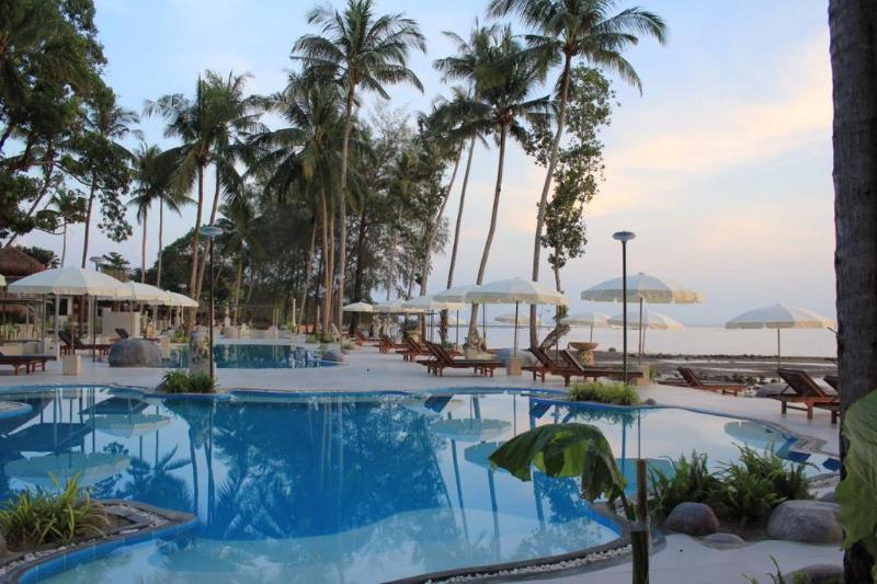 Villa Cha Cha Krabi Beachfront Resort - Havuz