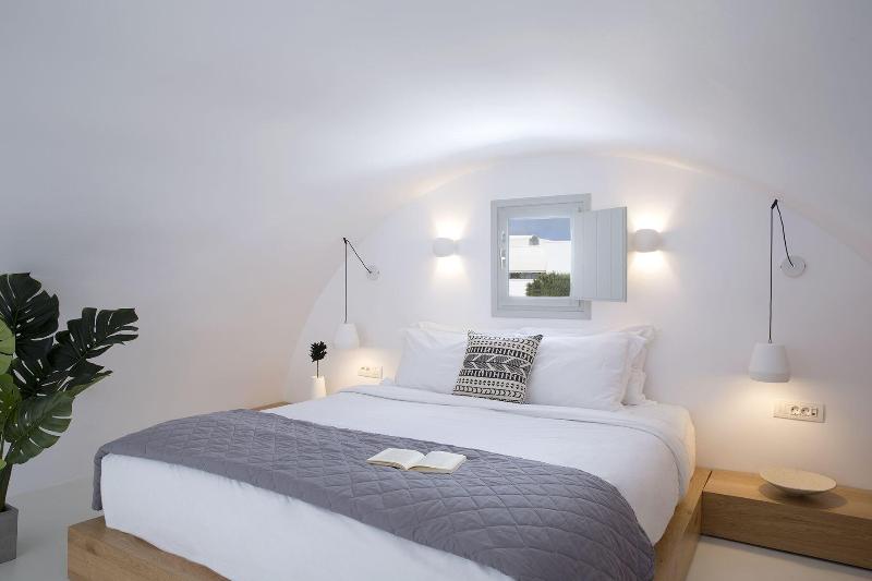 June Twenty Suites - Oda