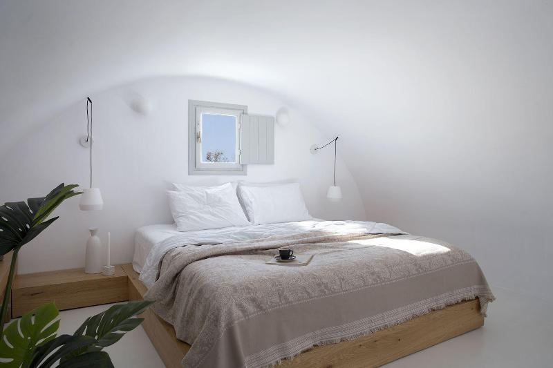 June Twenty Suites - Oda