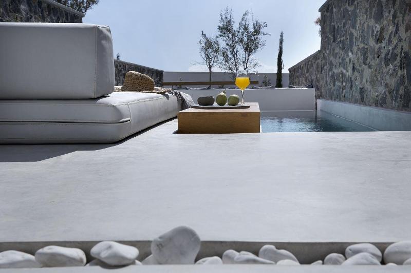 June Twenty Suites - Oda