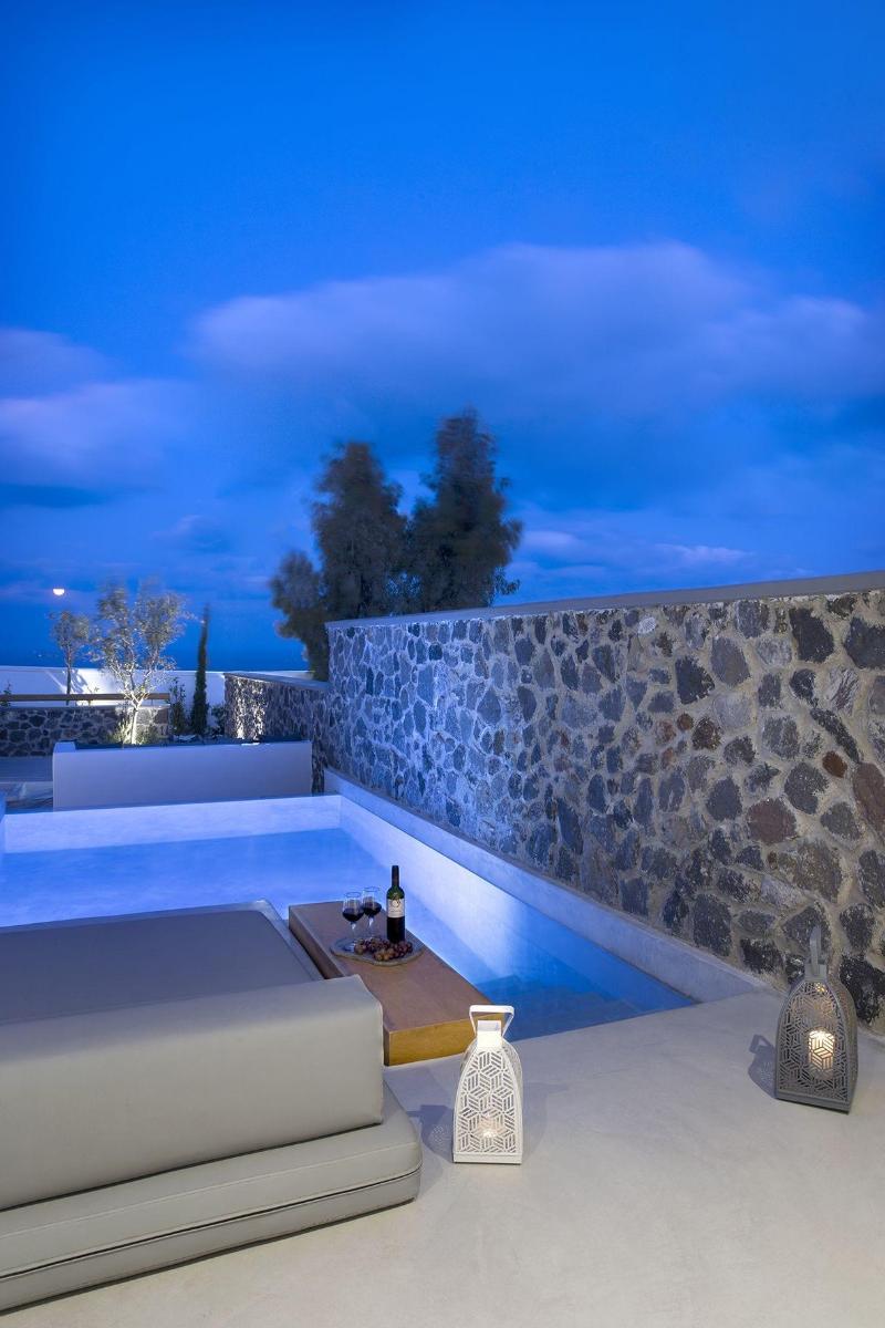 June Twenty Suites - Oda