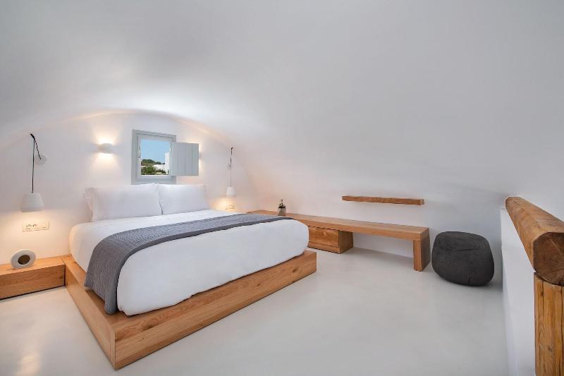June Twenty Suites - Oda