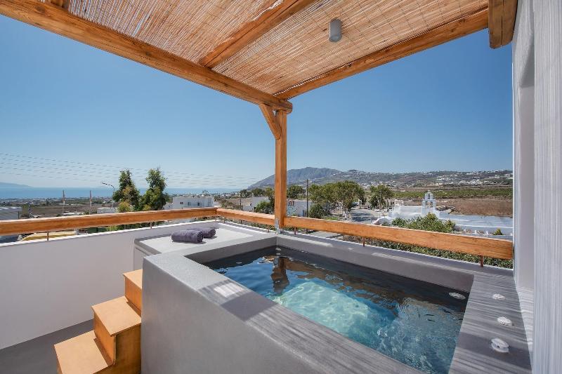 June Twenty Suites - Oda