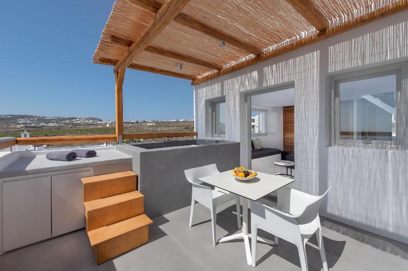 June Twenty Suites - Oda