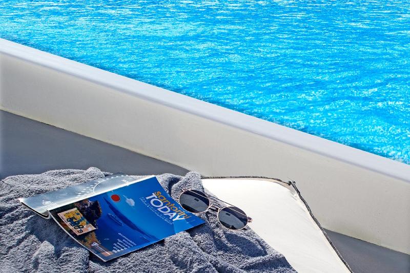 Alunia Incognito Suites - Lobi