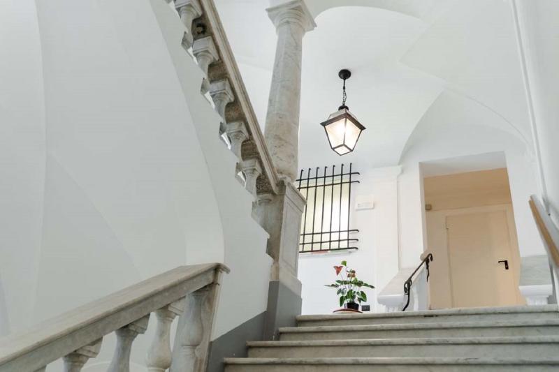 Hotel De Ville - Genel