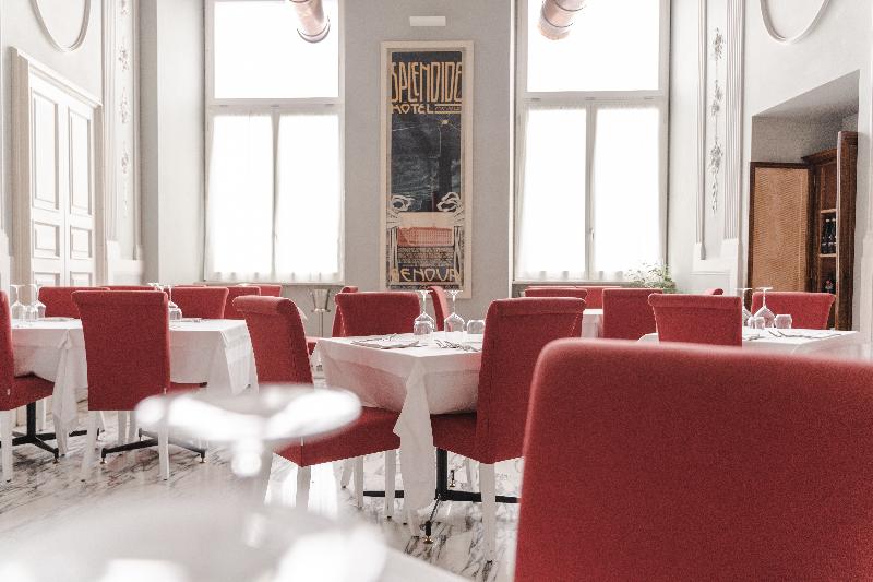 Hotel De Ville - Restoran