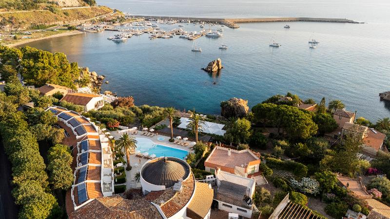 Le Calette Bay - Genel