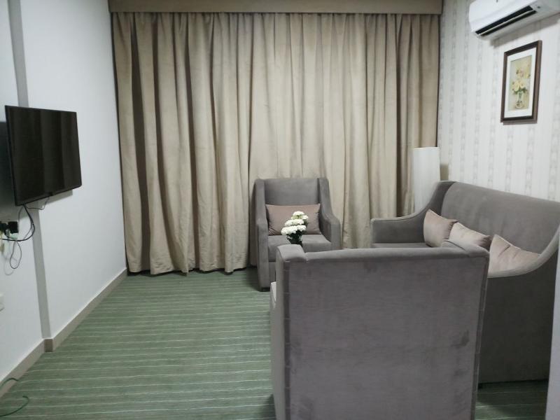 Al Dyafa Hotel Suites - Oda