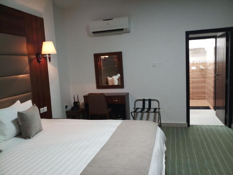 Al Dyafa Hotel Suites - Oda