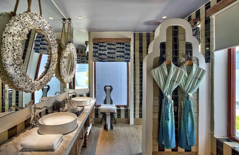 SAii Lagoon Maldives, Curio Collection by Hilton - Oda