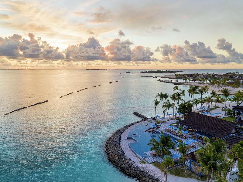 SAii Lagoon Maldives, Curio Collection by Hilton - Havuz