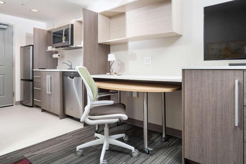 Home2 Suites by Hilton Newark Airport - Oda