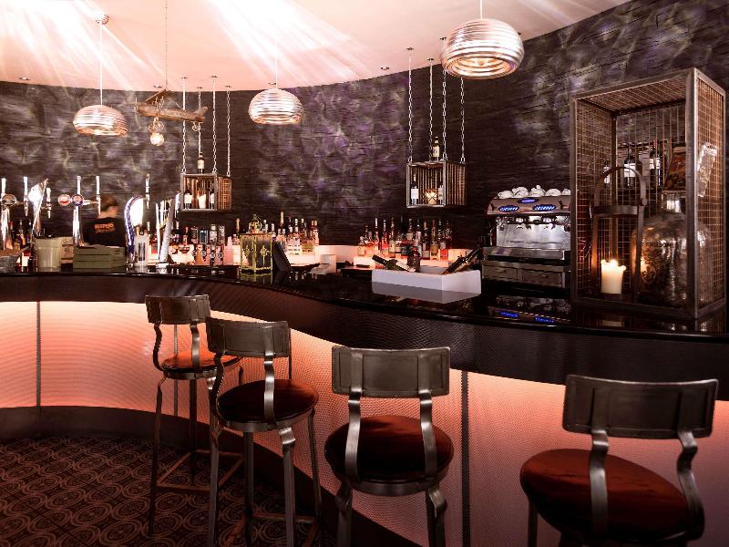 Novotel Londra Kulesi Köprüsü - Bar