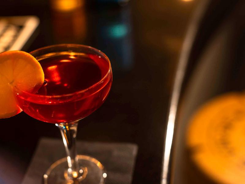 Novotel Londra Kulesi Köprüsü - Bar