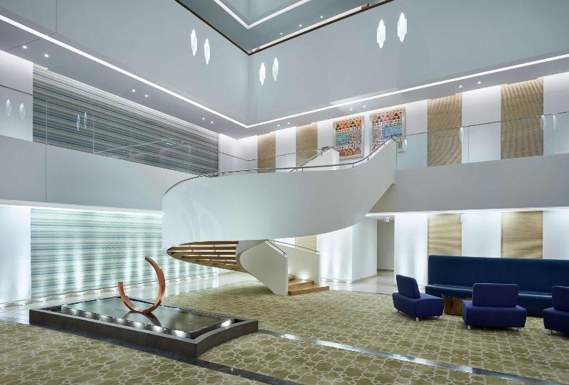 Hilton Garden Inn Muscat Al Khuwair - Lobi