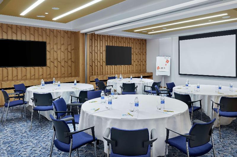 Hilton Garden Inn Muscat Al Khuwair - Toplantı