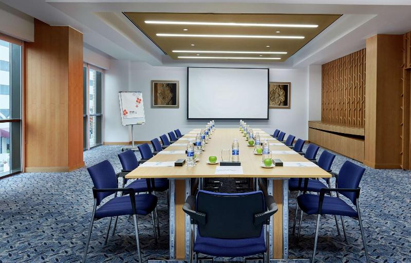 Hilton Garden Inn Muscat Al Khuwair - Toplantı