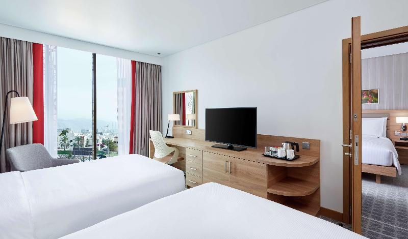 Hilton Garden Inn Muscat Al Khuwair - Oda