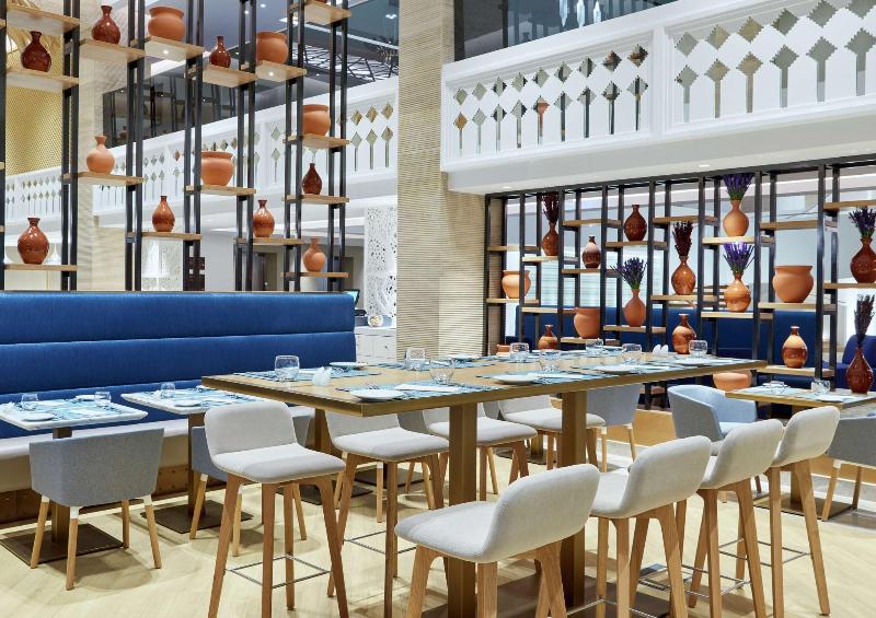 Hilton Garden Inn Muscat Al Khuwair - Restoran