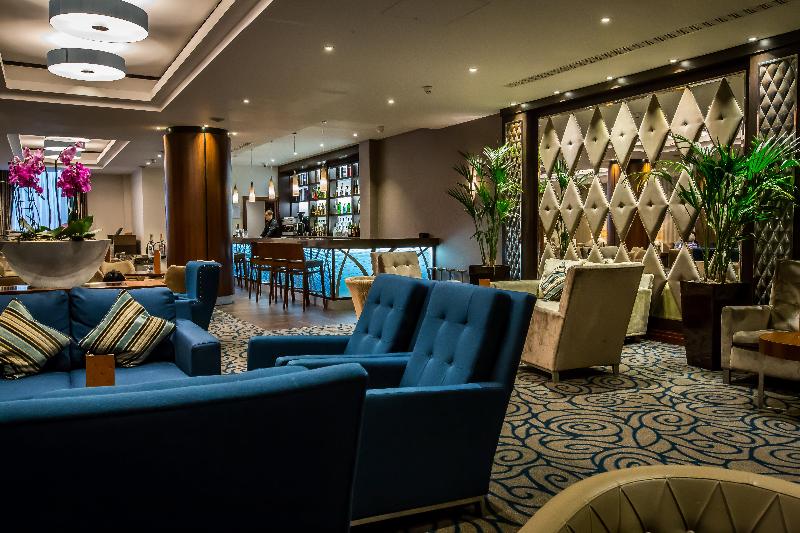 Holiday Inn London - Kensington High St - Bar