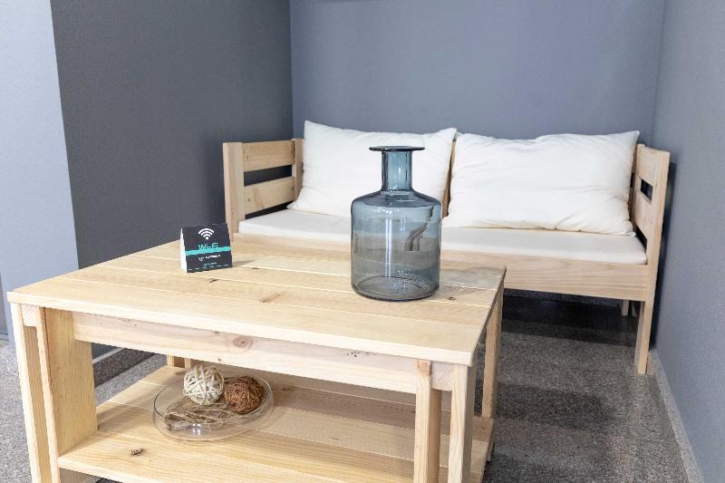 Alda Estella Hostel - Lobi