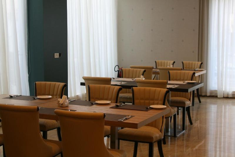 The Secure Inn Hotel Muscat - Restoran
