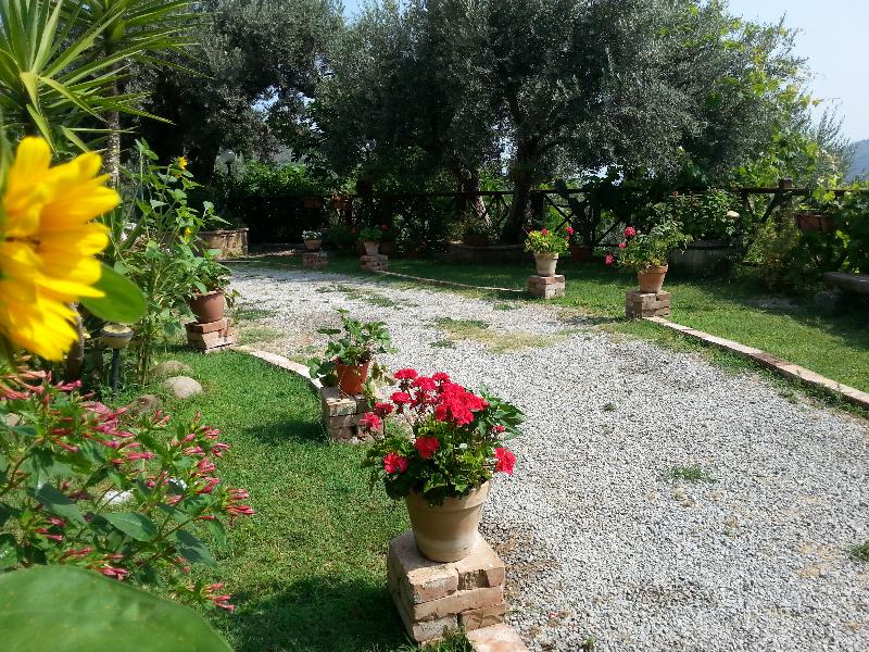 Agriturismo L'Uliveto - Lobi