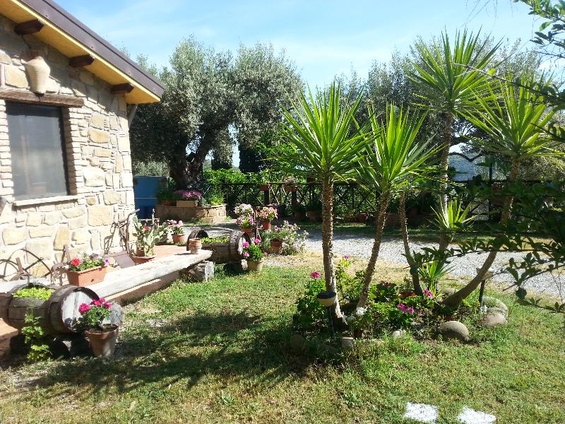 Agriturismo L'Uliveto - Lobi