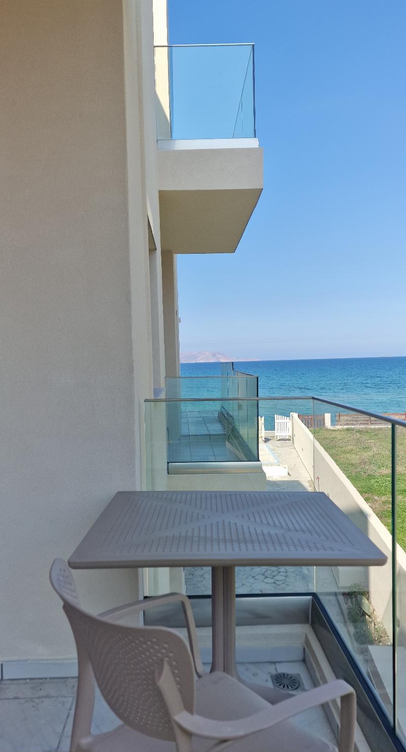 Almare Beach - Oda