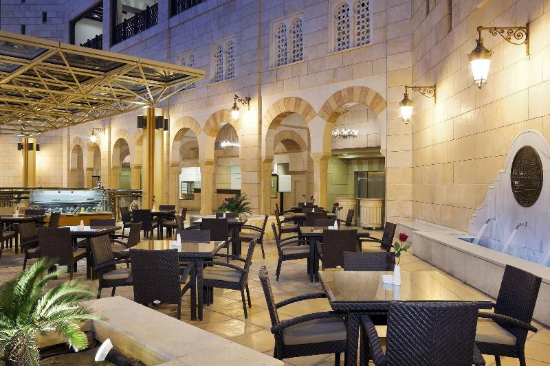 Anjum Hotel - Teras