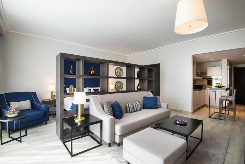Centara West Bay Hotel and Residences Doha - Oda