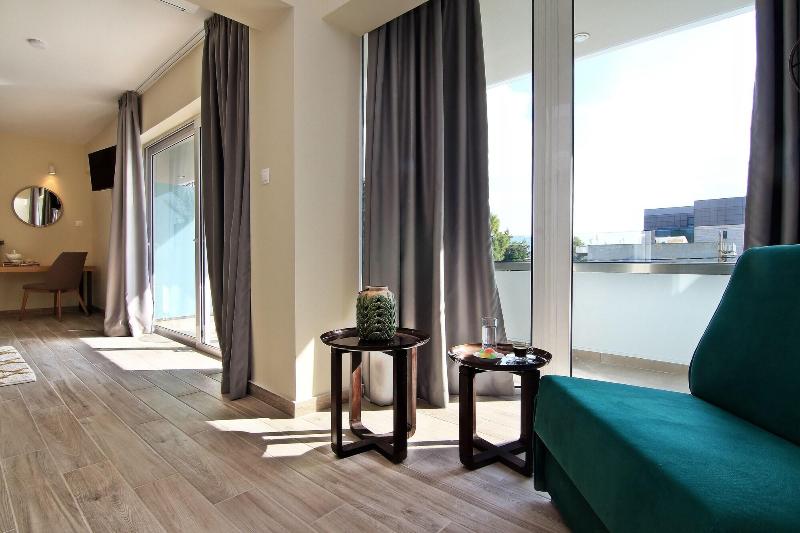 MAISON 66 RIVIERA HOTELS - Oda