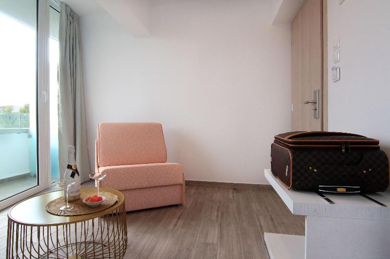 MAISON 66 RIVIERA HOTELS - Oda