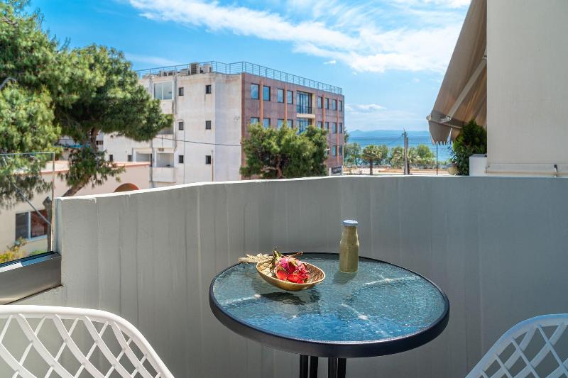 MAISON 66 RIVIERA HOTELS - Teras