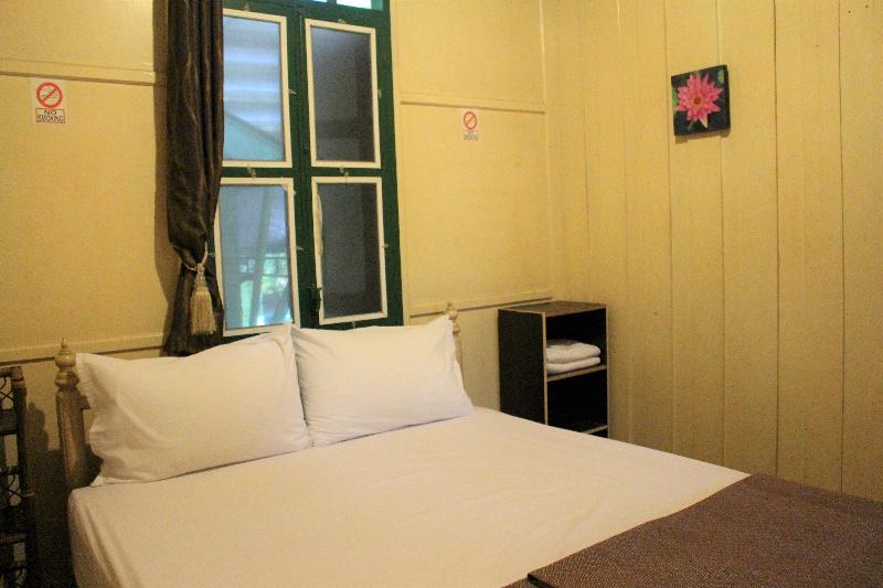 Samsen Sam Place - Oda