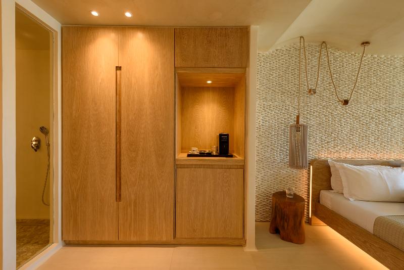 Divelia East Suites - Genel