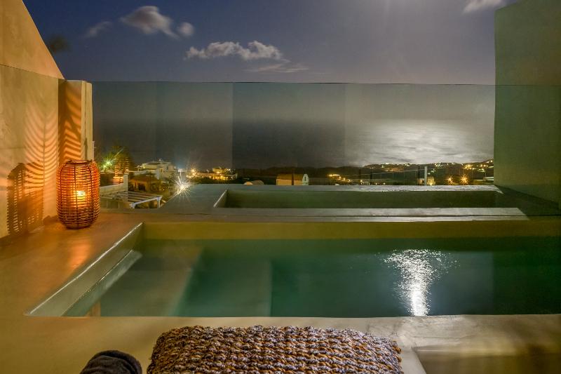 Divelia East Suites - Oda