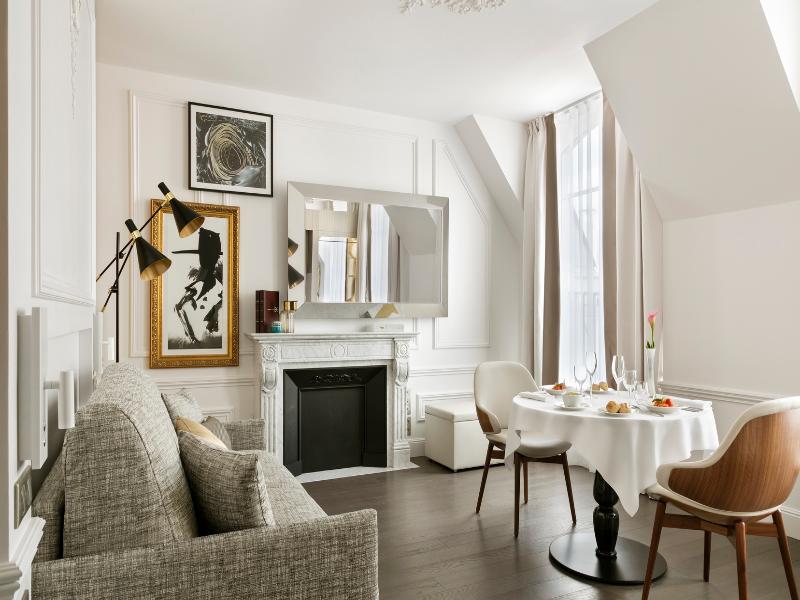 La Clef Champs-Elysees by The Crest Collection - Oda