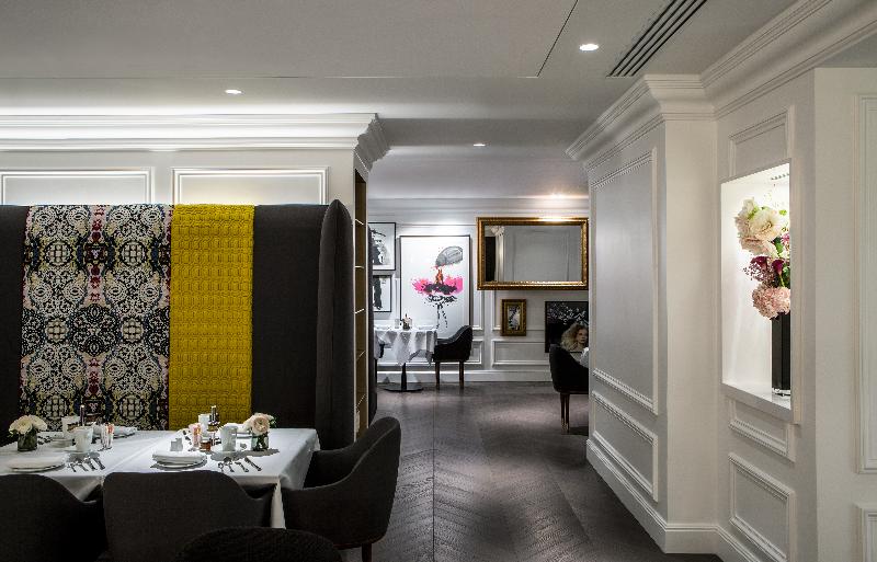 La Clef Champs-Elysees by The Crest Collection - Restoran