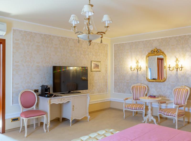 Suter Palace Heritage Boutique Hotel - Oda
