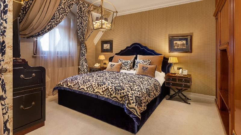Suter Palace Heritage Boutique Hotel - Oda