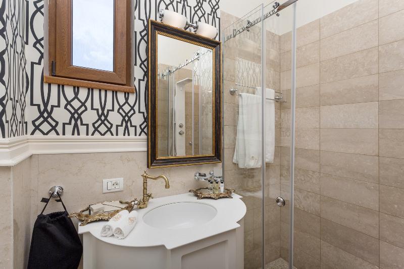 Suter Palace Heritage Boutique Hotel - Oda