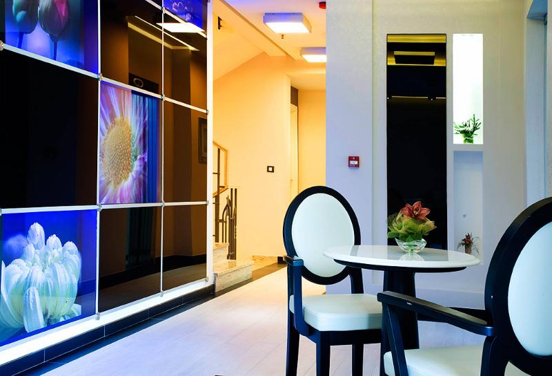 Hotel SOA - Lobi