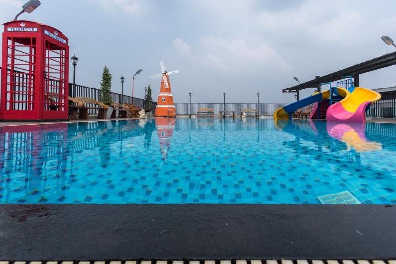 B-Yourhome Hotel Don Muang Airport Bangkok - Havuz