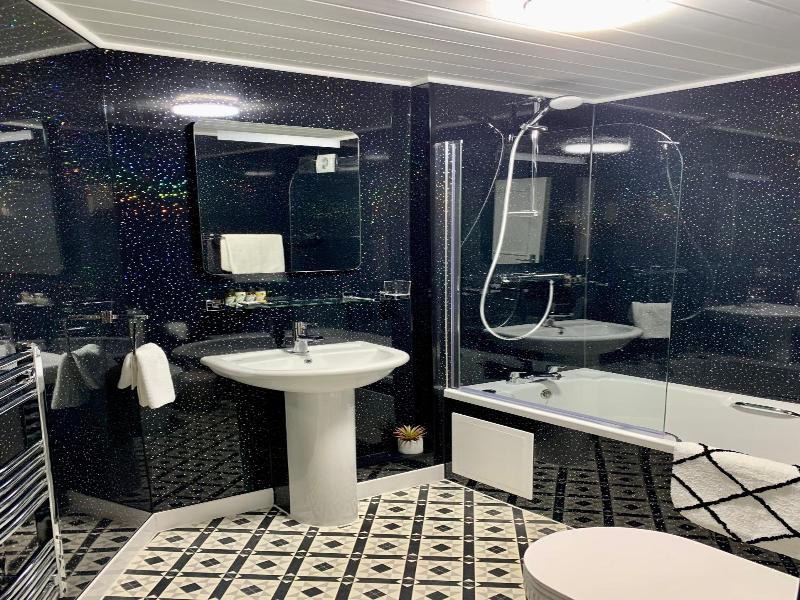 Sarum Apart-Hotel - Genel